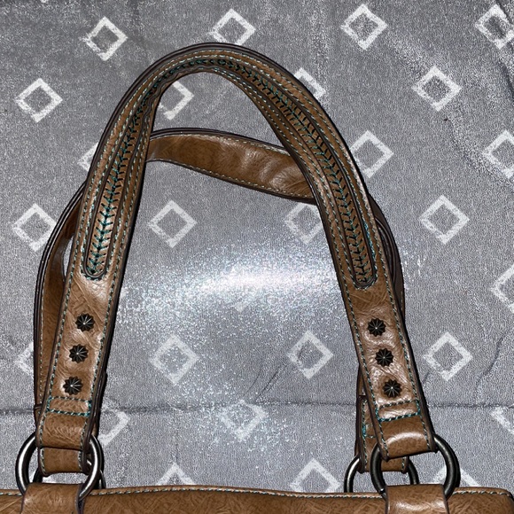 Beautiful Justin Purse with Turquoise Accents - Picture 7 of 8